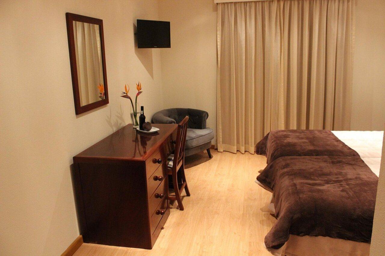 Residencial Farol Bed and Breakfast Ponta do Pargo Exteriör bild